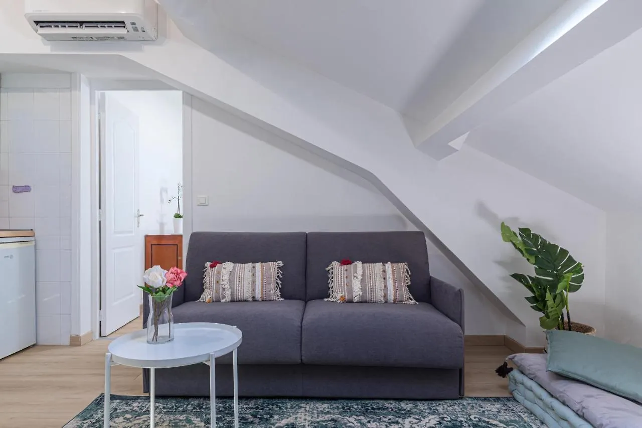 7 Deloye - Charmant 2 Pieces Renove - Dernier Etage - Clim Nice Apartment